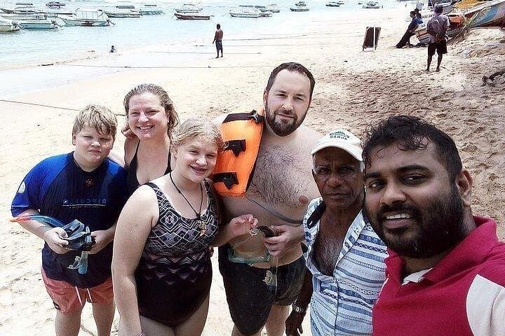 Hikkaduwa Glass-Bottom Boat and Snorkeling Reef Adventure photo 4