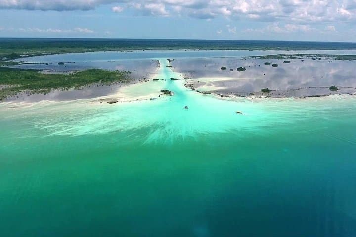 Full-Day Bacalar 7 Colors Lagoon Boat Tour from Tulum photo 6