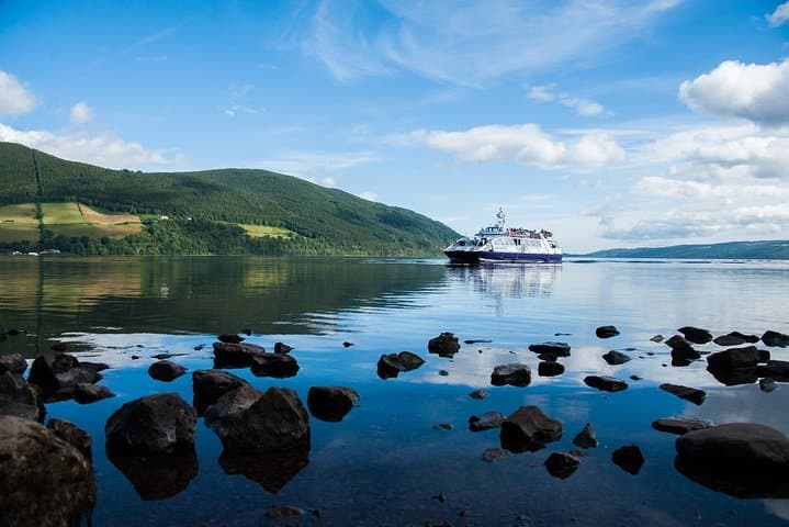 Loch Ness Cruise: 1-Hour Sightseeing with Urquhart Castle Views photo 6