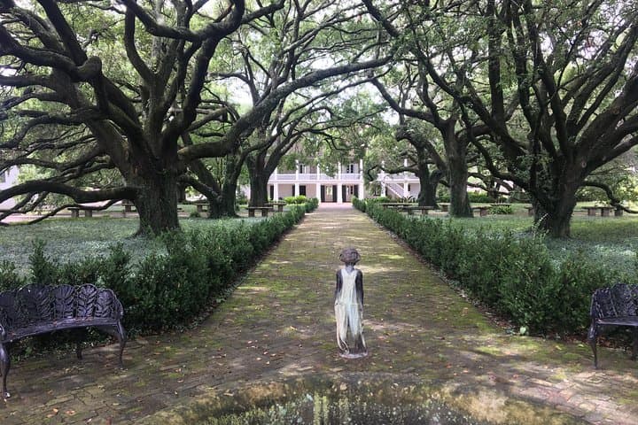 Bus Tour in Maurepas, Louisiana