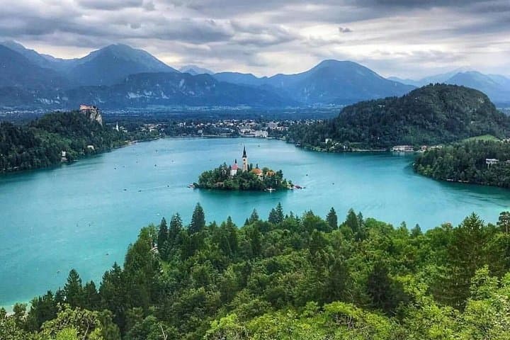 Explore Lake Bled: Day Tour from Ljubljana to Island, Castle & Lakeshore photo 2