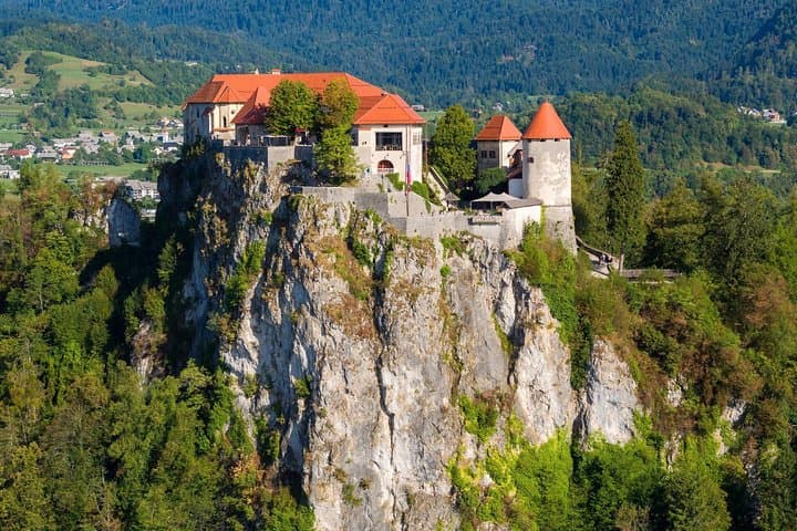 Explore Lake Bled: Day Tour from Ljubljana to Island, Castle & Lakeshore photo 4