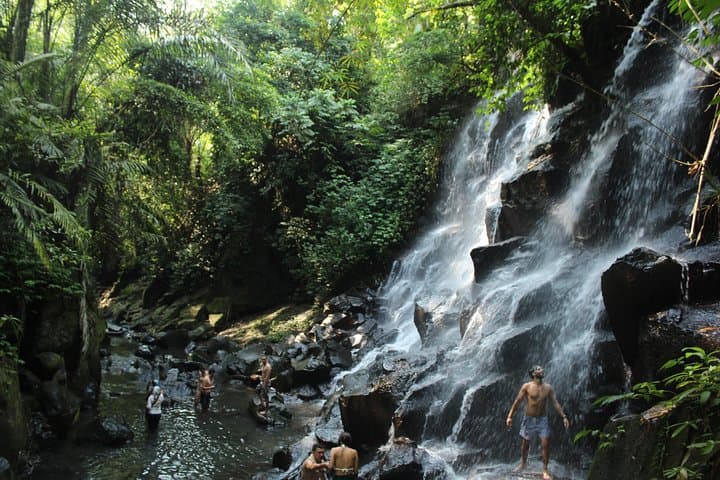 Private Bali Waterfall Tour: Tukad Cepung, Tibumana & Kanto Lampo (8–10h) photo 3