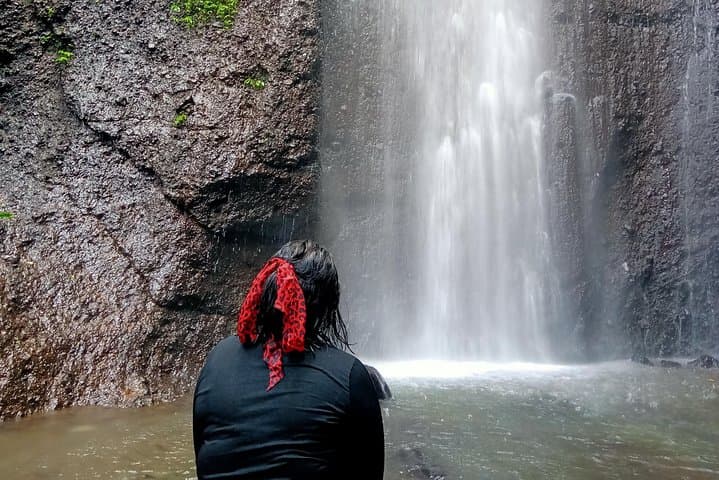 Bogor Waterfalls, Hot Springs & Temple Day Tour from Jakarta photo 4