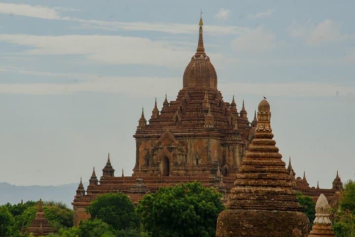 5-Day Bagan and Inle Lake Tour from Yangon — Temples, Floating Gardens & Village Life photo 3