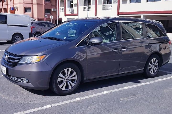 Private 8-Seater Luxury Minivan with Driver in Dubai — Half or Full Day Hire