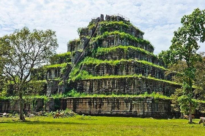 Koh Ker & Beng Mealea: Siem Reap Daytrip to Remote Jungle Temples photo 2