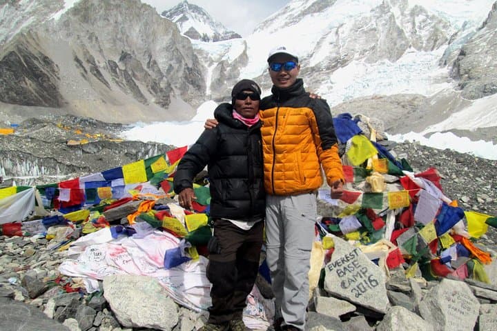 Everest Base Camp Trek: 14-Day High-Altitude Journey to Kalapathar photo 3