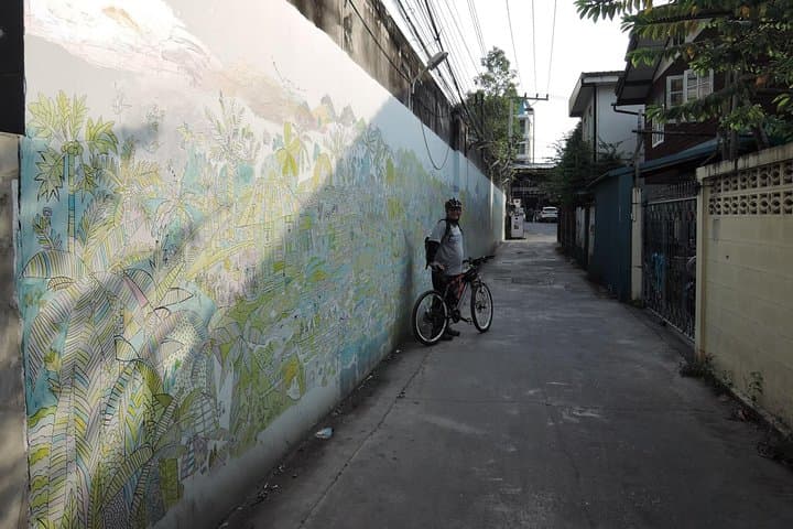 Bangwa Canal Cycle & Floating Market Ride — Bangkok Soft-Adventure Bike Tour