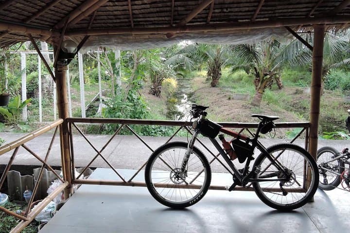 Bangwa Canal Cycle & Floating Market Ride — Bangkok Soft-Adventure Bike Tour photo 5