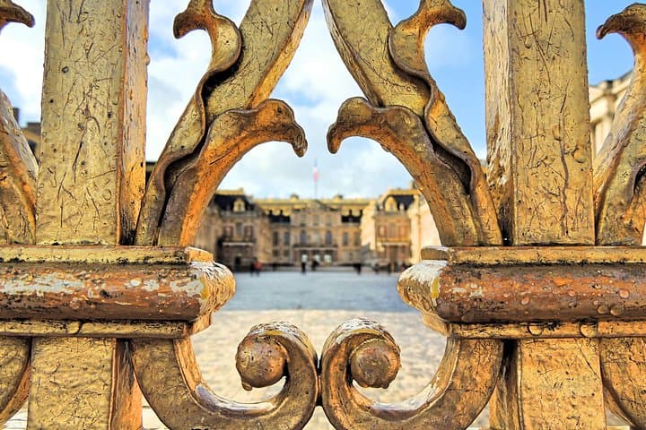 Versailles Day Trip from Paris — Palace, Hall of Mirrors & Gardens with Transport photo 6