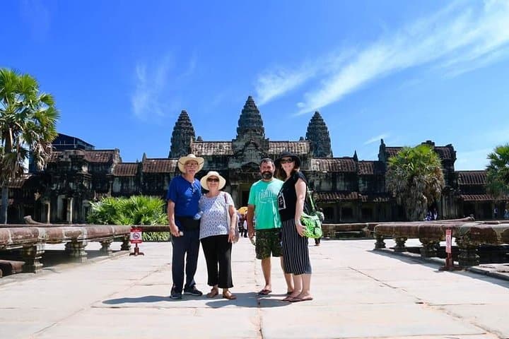 Angkor Wat Sunrise & Sunset: 2-Day Small-Group Temple Circuit from Siem Reap