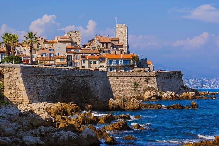 Antibes to Saint-Paul: Cannes and 3 Medieval Villages Private Day Tour photo 4