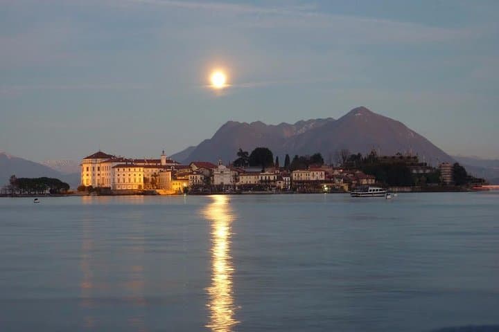 Sunset Cruise to Sasso del Ferro: Lake Maggiore's Sky-Meeting Waters photo 4