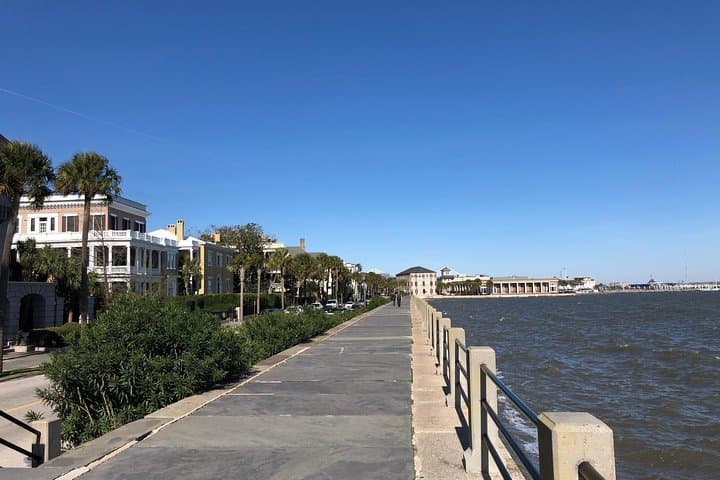 Sip and Stroll: Charleston History and Hops Walking Tour photo 3