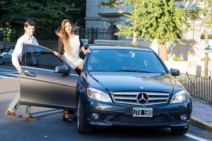 Private EZE Airport Transfer to Buenos Aires: Reliable Door-to-Door Ride photo 1