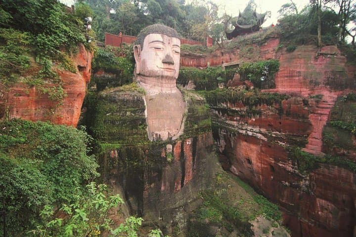 Leshan Giant Buddha Day Tour from Chengdu: Close-Up, History & Practical Tips