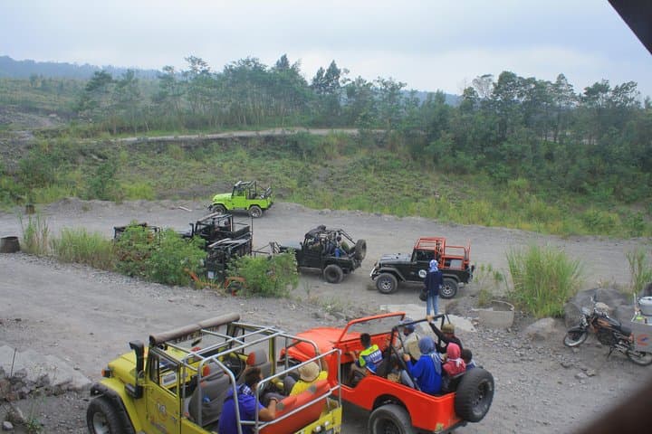 Private Day Tour: Merapi Volcano & Borobudur Temple from Yogyakarta photo 5