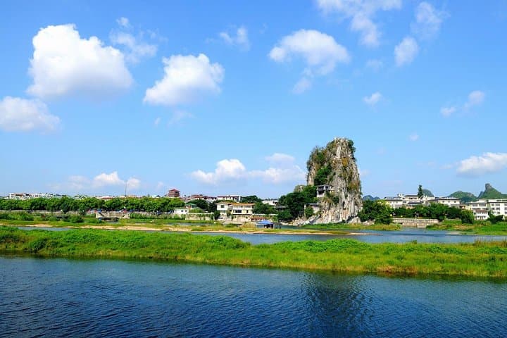 Guilin City Sightseeing Private Day Tour - Reed Flute Cave & Elephant Trunk Hill photo 3