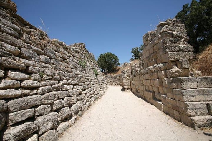 Gallipoli & Troy 2-Day Tour from Istanbul: ANZAC Battlefields and New Museum of Troy photo 6