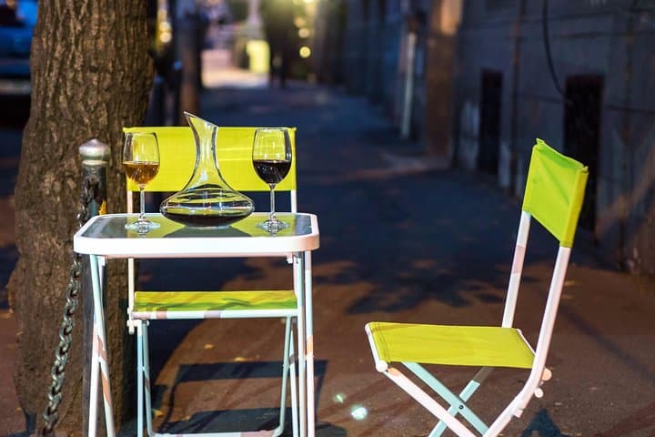 Tbilisi Private Walking Tour and Organic Wine Tasting in Old Town