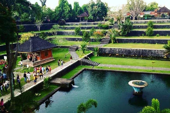 Benang Stokel & Kelambu Waterfall Day Tour from Lombok photo 4