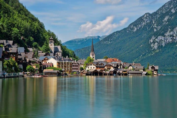 Vienna to Hallstatt Full-Day Private Tour — Alpine Lake District Day Trip photo 1