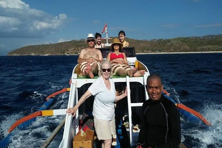 Lombok Pink Beach Day Tour — Private All-Inclusive Beaches, Snorkel & Cultural Stops photo 3