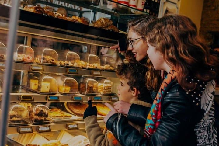 Barcelona Tapas Walking Tour: Private 6-Tasting Food Experience
