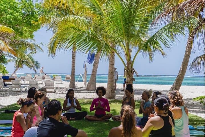 Private Yoga and Meditation Class in Punta Cana: Personalized Beachside Wellness photo 2