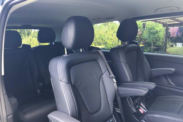 Auckland Luxury Airport Transfers: Private Chauffeur Service to North Shore photo 6