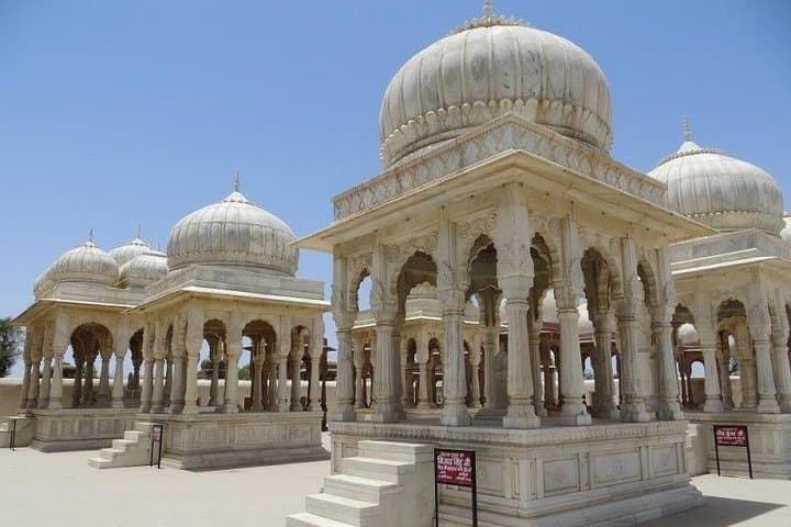 Bikaner Full-Day Sightseeing: Junagarh Fort, Temples & Local Lunch photo 2