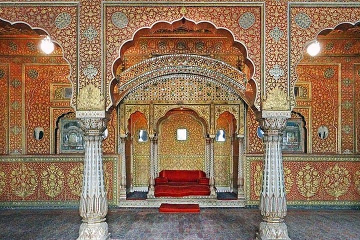 Bikaner Full-Day Sightseeing: Junagarh Fort, Temples & Local Lunch photo 3