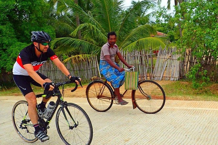 Sporting Cycling Tour from Galle: 90–100 km Countryside Challenge
