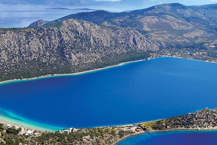 Explore Ancient Corinth and Heraion: Full Day Private Tour from Athens