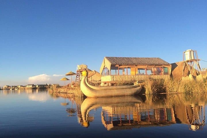 Overnight on Lake Titicaca: Uros, Huamantani & Taquile 2-Day Cultural Cruise