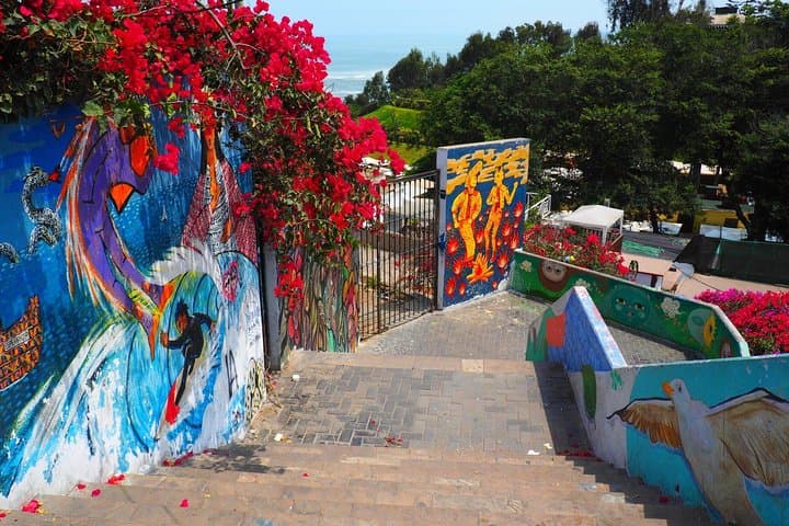 Explore Lima's Miraflores, Barranco & San Isidro: 3-Hour Small-Group Districts Tour photo 6