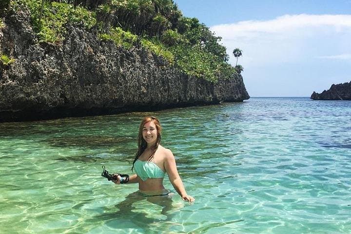 West Bay Beach Express: Private Shuttle to Roatán’s Crystal Shores