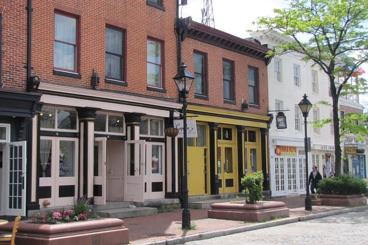Fells Point Food Tour: 3.5-Hour Historic Walking Tasting in Baltimore photo 6