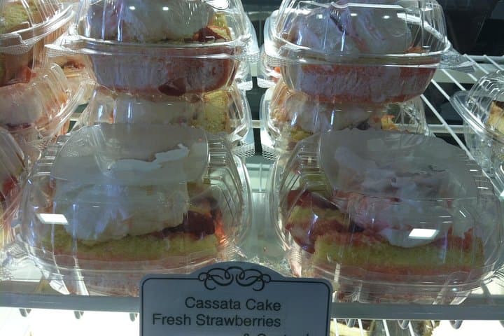 Little Italy Cleveland Food Tour: 3.5-Hour Walking Taste of Italian-American Classics photo 4