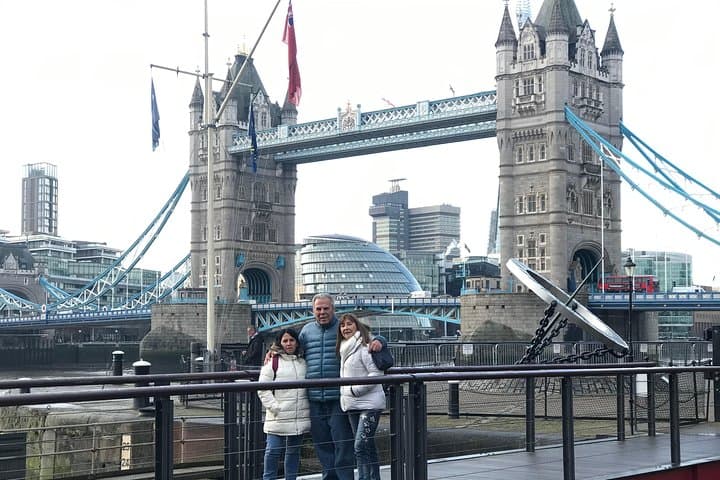 Maximize Your Heathrow Layover: Private 4–8 Hour London Highlights Tour photo 5