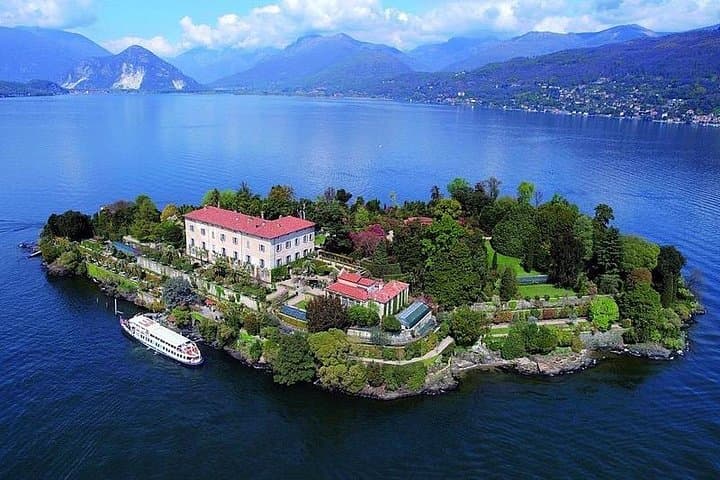Cruise the Borromean Isles: Isola Bella, Isola Madre & Pescatori