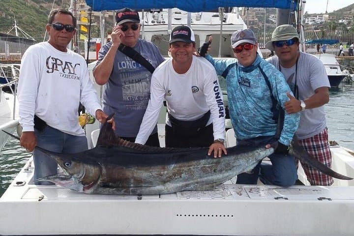 Cabo San Lucas Private Fishing Charter — All-Inclusive 5-Hour Angling Adventure photo 4