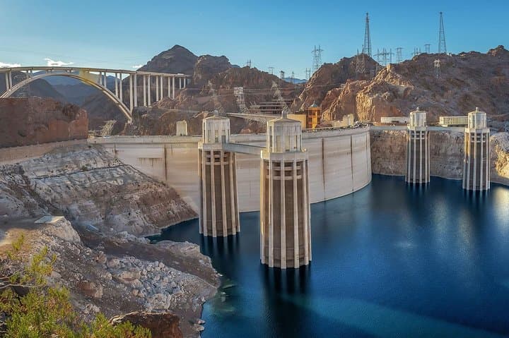 Hoover Dam VIP Inside Tour from Las Vegas — Generator Room & Bridge Walk photo 2