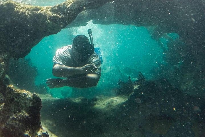 Isla Mujeres Snorkeling Tour: Lighthouse Reef, MUSA & Manchones (3-Hour) photo 2