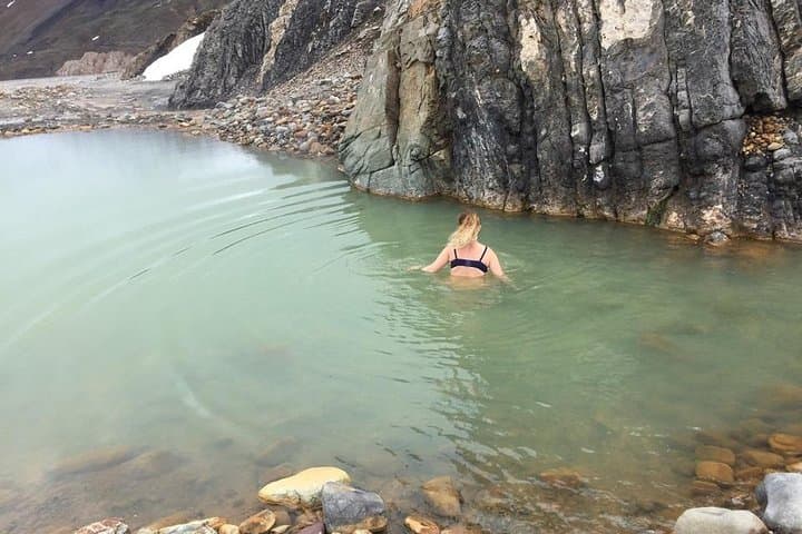 El Yeso & Los Patos Private 4x4 Tour with Hot Springs from Santiago