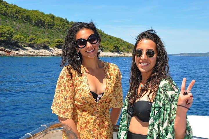 Private Blue Lagoon Boat Tour from Trogir — Snorkel, Lunch & Maslinica Visit photo 4