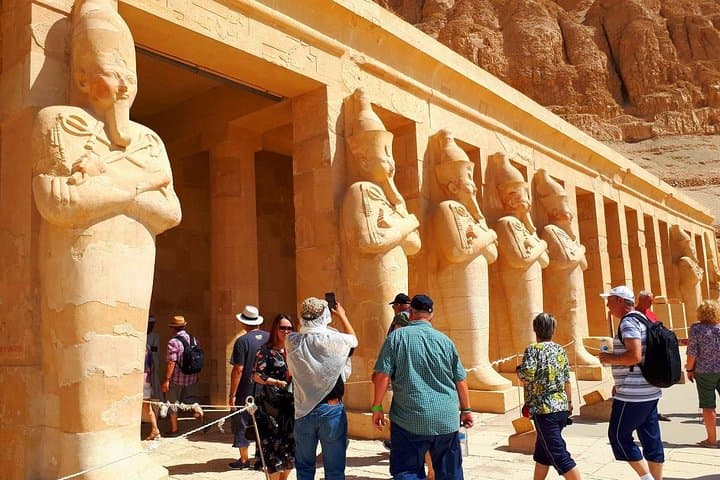Sunrise Hot-Air Balloon & Full-Day Luxor Tour: Valley of the Kings, Karnak & Hatshepsut photo 4