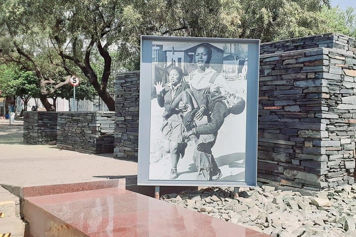 Johannesburg and Soweto Guided Tour: 5-Hour Heritage and Township Experience photo 5