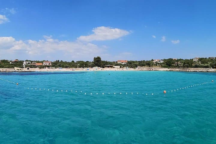Vinišće Island Hopping: Drvenik Mali, Šolta & Blue Lagoon Day Cruise photo 2